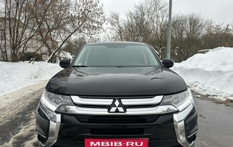 Mitsubishi Outlander III рестайлинг 3, 2018 год, 2 190 000 рублей, 1 фотография