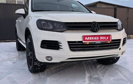 Volkswagen Touareg III, 2011 год, 1 800 000 рублей, 1 фотография