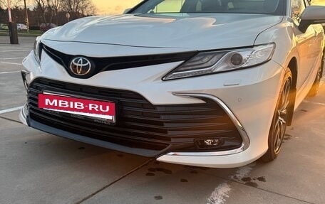 Toyota Camry, 2021 год, 4 050 000 рублей, 3 фотография