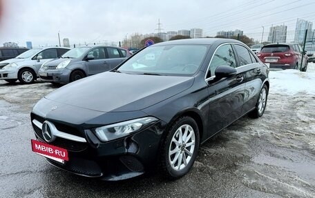 Mercedes-Benz A-Класс, 2019 год, 2 450 000 рублей, 22 фотография
