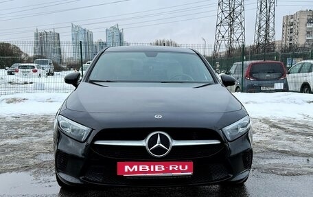 Mercedes-Benz A-Класс, 2019 год, 2 450 000 рублей, 20 фотография