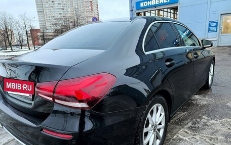 Mercedes-Benz A-Класс, 2019 год, 2 450 000 рублей, 26 фотография