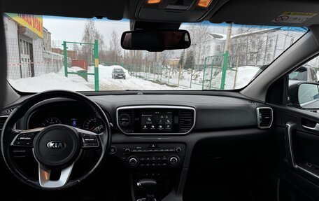 KIA Sportage IV рестайлинг, 2018 год, 1 900 000 рублей, 9 фотография