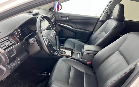 Toyota Camry, 2016 год, 2 290 000 рублей, 38 фотография