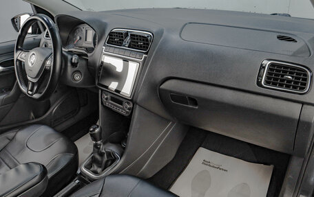 Volkswagen Polo VI (EU Market), 2017 год, 979 000 рублей, 12 фотография