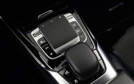 Mercedes-Benz A-Класс AMG, 2019 год, 3 597 077 рублей, 18 фотография