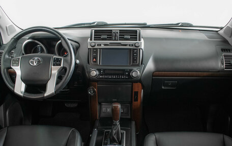 Toyota Land Cruiser Prado 150 рестайлинг 2, 2014 год, 3 730 000 рублей, 11 фотография