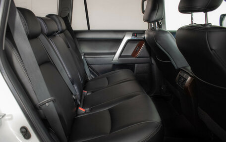 Toyota Land Cruiser Prado 150 рестайлинг 2, 2014 год, 3 730 000 рублей, 10 фотография