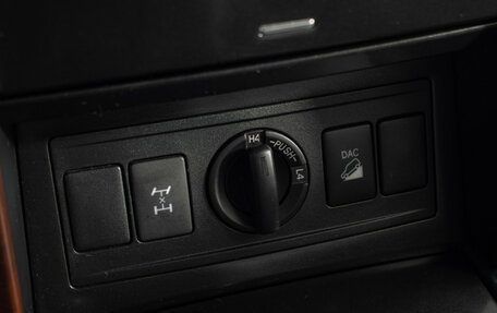 Toyota Land Cruiser Prado 150 рестайлинг 2, 2014 год, 3 730 000 рублей, 15 фотография