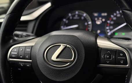 Lexus RX IV рестайлинг, 2018 год, 3 870 000 рублей, 17 фотография