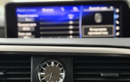 Lexus RX IV рестайлинг, 2018 год, 3 870 000 рублей, 20 фотография