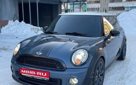 MINI Hatch, 2010 год, 1 170 000 рублей, 3 фотография