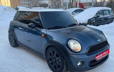 MINI Hatch, 2010 год, 1 170 000 рублей, 2 фотография