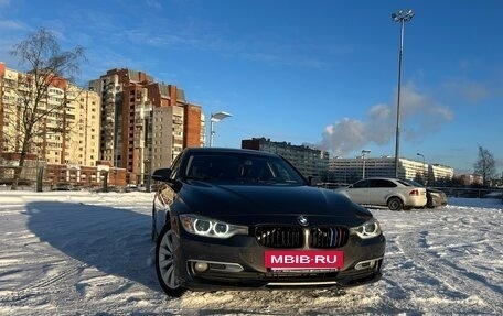 BMW 3 серия, 2013 год, 1 500 000 рублей, 12 фотография