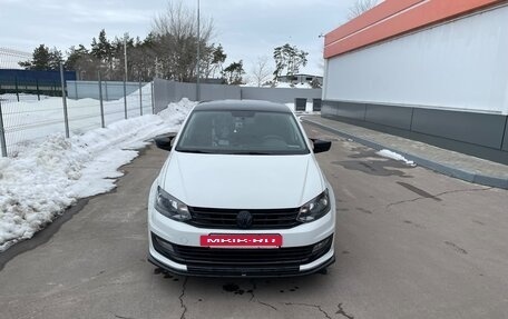 Volkswagen Polo VI (EU Market), 2018 год, 1 250 000 рублей, 2 фотография