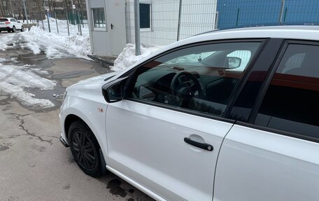 Volkswagen Polo VI (EU Market), 2018 год, 1 250 000 рублей, 4 фотография