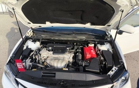 Toyota Camry, 2018 год, 2 000 000 рублей, 17 фотография