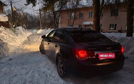Chevrolet Cruze II, 2010 год, 580 000 рублей, 5 фотография