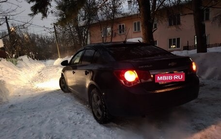 Chevrolet Cruze II, 2010 год, 580 000 рублей, 3 фотография