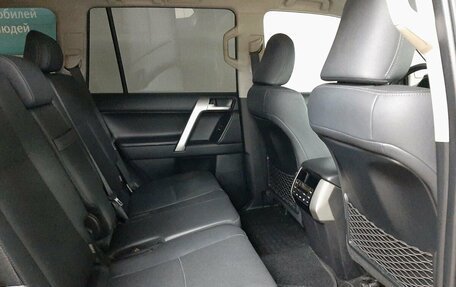 Toyota Land Cruiser Prado 150 рестайлинг 2, 2018 год, 4 990 000 рублей, 11 фотография