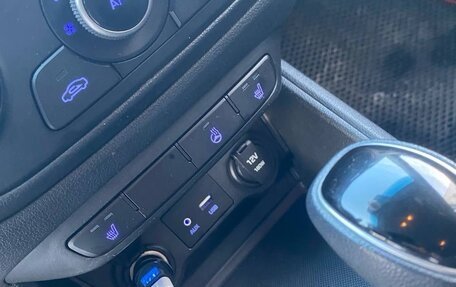 Hyundai Solaris II рестайлинг, 2017 год, 700 000 рублей, 6 фотография