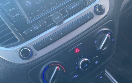 Hyundai Solaris II рестайлинг, 2017 год, 700 000 рублей, 7 фотография