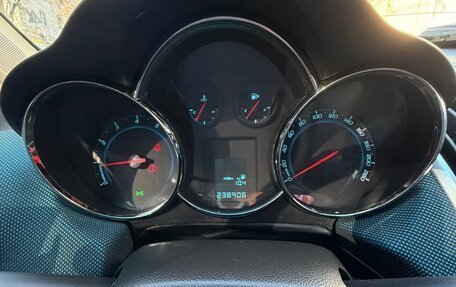 Chevrolet Cruze II, 2013 год, 850 000 рублей, 13 фотография