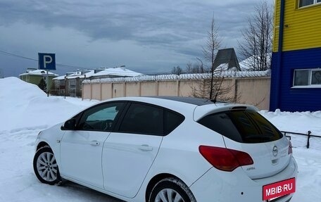 Opel Astra J, 2011 год, 510 000 рублей, 3 фотография