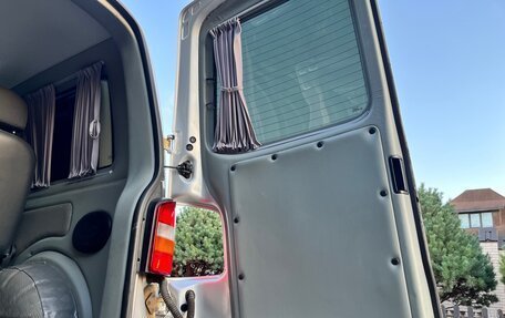 Volkswagen Transporter T5 рестайлинг, 2006 год, 1 500 000 рублей, 24 фотография