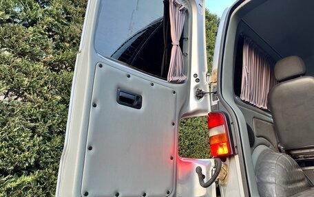 Volkswagen Transporter T5 рестайлинг, 2006 год, 1 500 000 рублей, 23 фотография