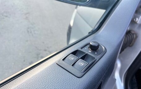 Volkswagen Transporter T5 рестайлинг, 2006 год, 1 500 000 рублей, 32 фотография