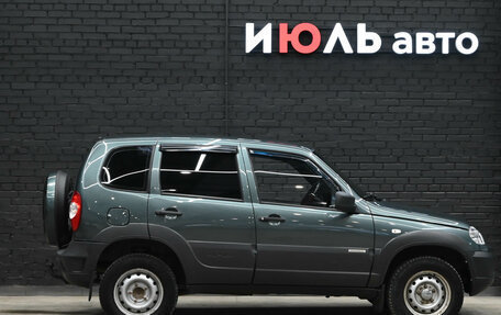 Chevrolet Niva I рестайлинг, 2015 год, 430 000 рублей, 9 фотография