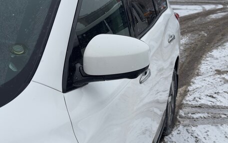 Nissan Pathfinder, 2015 год, 2 000 000 рублей, 3 фотография