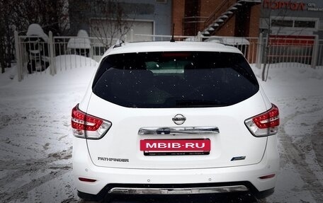 Nissan Pathfinder, 2015 год, 2 000 000 рублей, 11 фотография