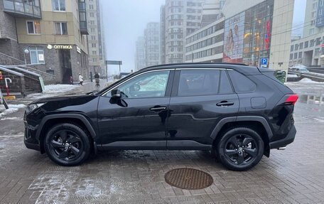 Toyota RAV4, 2022 год, 4 350 000 рублей, 8 фотография