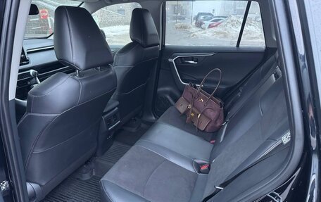 Toyota RAV4, 2022 год, 4 350 000 рублей, 10 фотография