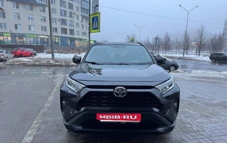 Toyota RAV4, 2022 год, 4 350 000 рублей, 2 фотография