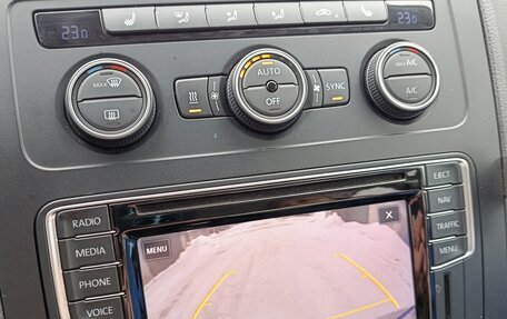 Volkswagen Touran III, 2010 год, 1 300 000 рублей, 11 фотография