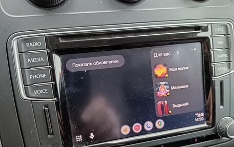 Volkswagen Touran III, 2010 год, 1 300 000 рублей, 12 фотография