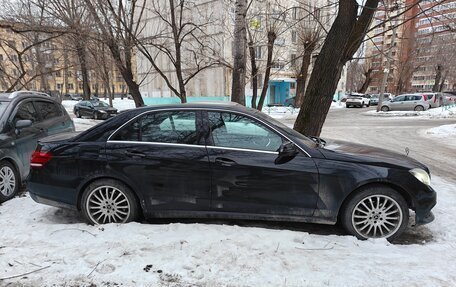 Mercedes-Benz E-Класс, 2013 год, 1 050 000 рублей, 4 фотография