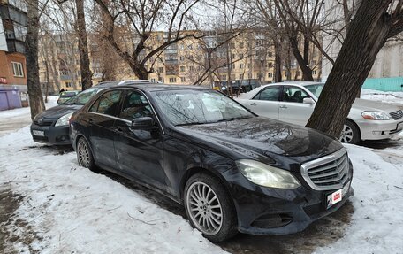 Mercedes-Benz E-Класс, 2013 год, 1 050 000 рублей, 3 фотография