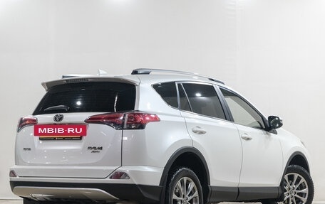 Toyota RAV4, 2015 год, 2 449 000 рублей, 6 фотография