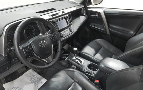 Toyota RAV4, 2015 год, 2 449 000 рублей, 15 фотография