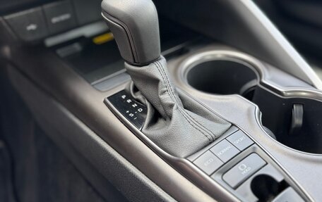 Toyota Camry, 2021 год, 3 300 000 рублей, 8 фотография