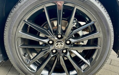 Toyota Camry, 2021 год, 3 300 000 рублей, 10 фотография