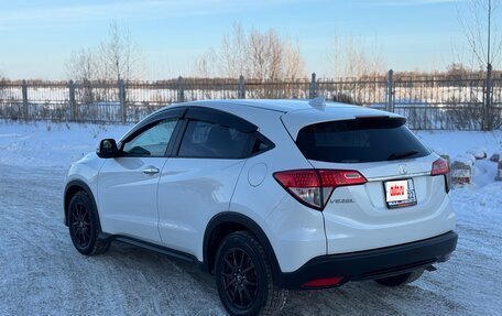 Honda Vezel, 2018 год, 1 650 000 рублей, 3 фотография