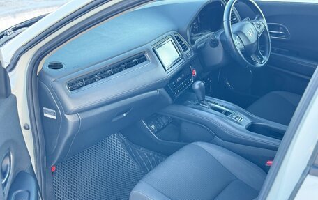 Honda Vezel, 2018 год, 1 650 000 рублей, 10 фотография