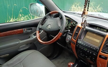 Toyota Land Cruiser Prado 120 рестайлинг, 2004 год, 1 350 000 рублей, 6 фотография