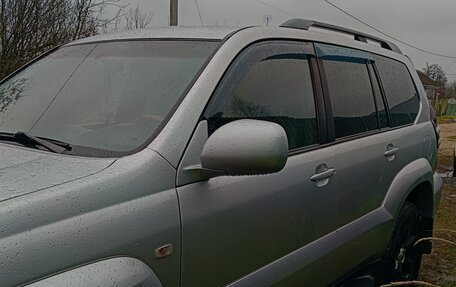 Toyota Land Cruiser Prado 120 рестайлинг, 2004 год, 1 350 000 рублей, 2 фотография