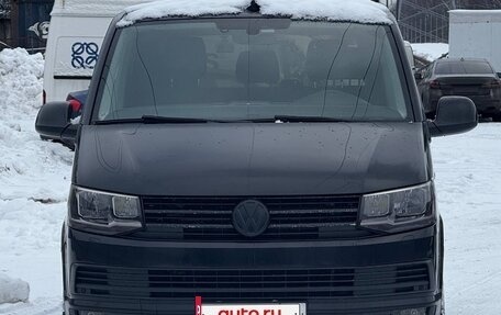Volkswagen Caravelle T6 рестайлинг, 2018 год, 3 000 000 рублей, 3 фотография